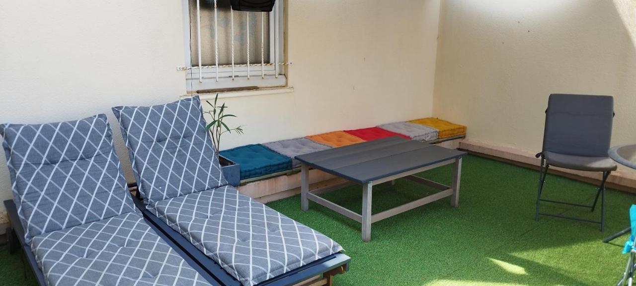 Joli Appartement Avec Grande Et Belle Terrasse, Au Pied De La Plage Du Grazel! グリュイッサン エクステリア 写真